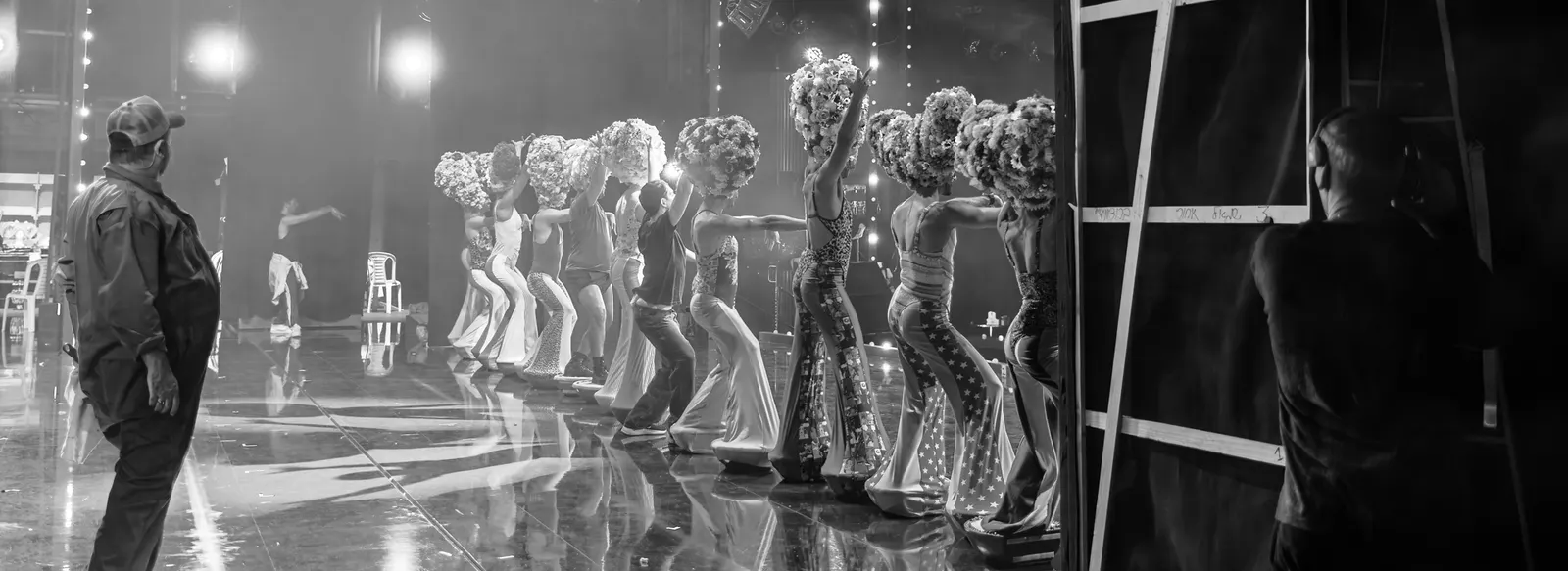 פריסילה מלכת המדבר — סיור מאחורי הקסם!