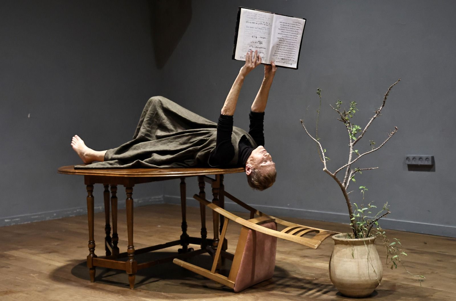 עדינה בר-און — וכל מה שלא יאמר | And all that won’t be said