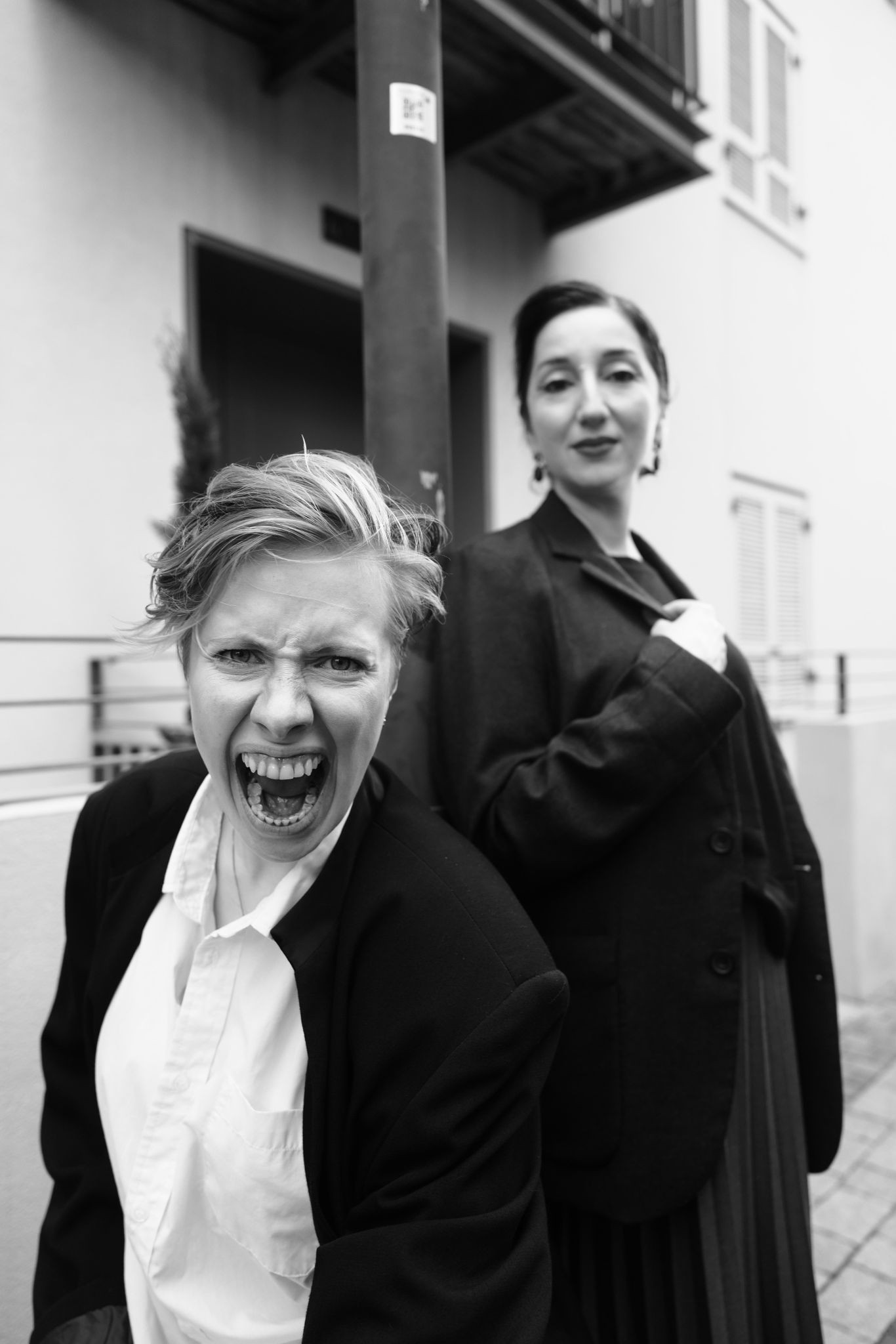 הקברט השלישי. הסנה שבוער